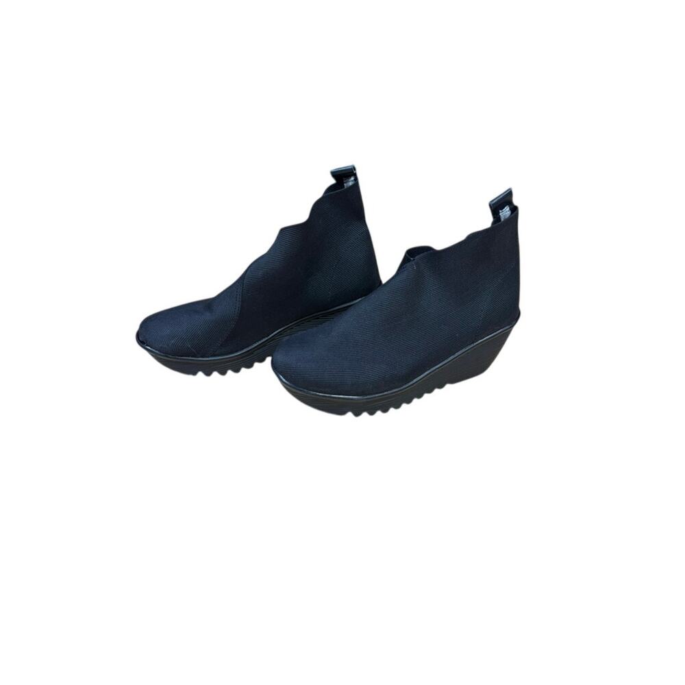 "Berni Mev" Slip On‎ Platform Boots SZ 39 (8) PLEASE READ Minimalist Wedge Heel